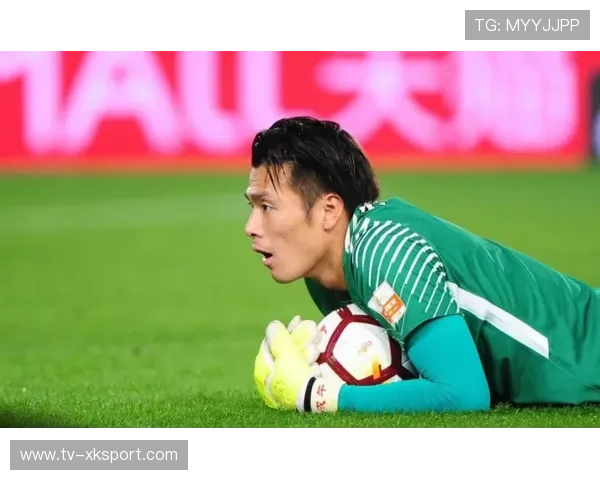 门将训练中意外受伤，但恢复评估乐观，粉丝松口气